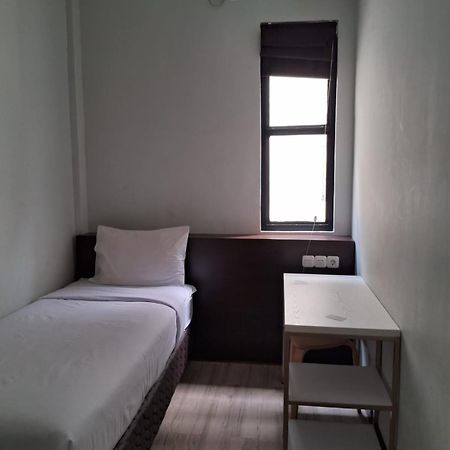 Hotel Circle One Palembang Exterior foto
