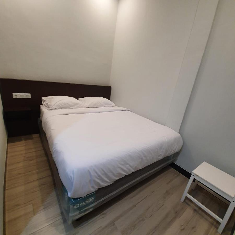 Hotel Circle One Palembang Exterior foto